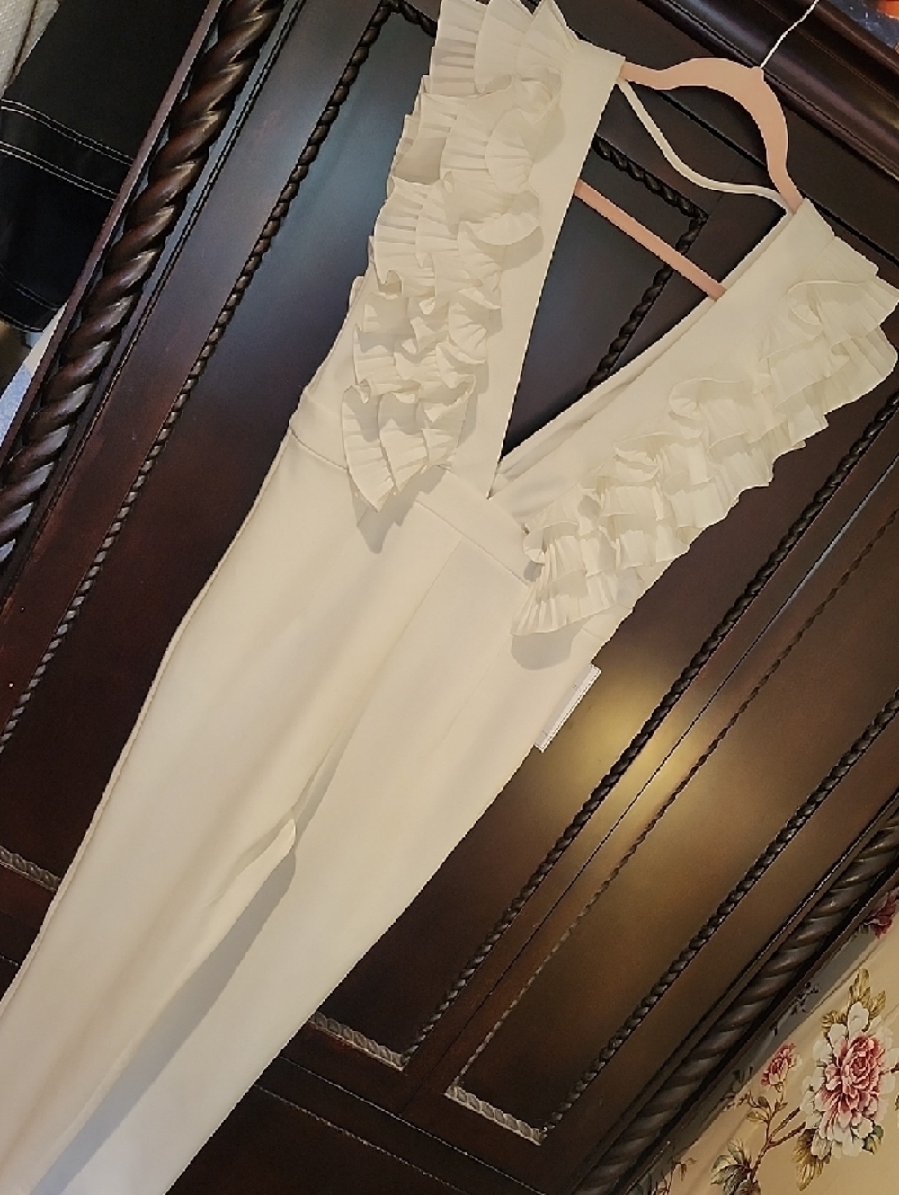 Ever After By Red Dress Boutique White Ruffle V-Neck Jumpsuit - Picture 2 of 8